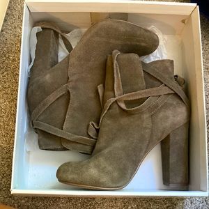 Taupe Steve Madden Booties - Like New! - Size 8.5